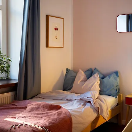 Evergreen - Stylish & Spacious Old Town Apartment With Ac, 1,5 Bath, Family-Friendly Apartment *