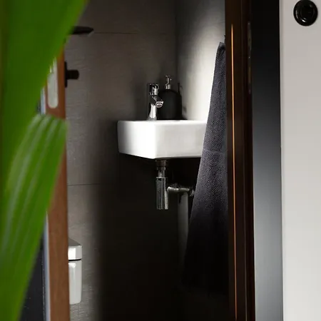 Apartmán Evergreen - Design & Spacious Old Town With Ac, 1,5 Bath, Family-friendly Bratislava