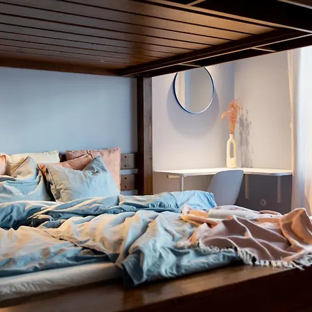 Evergreen - Design & Spacious Old Town With Ac, 1,5 Bath, Family-friendly アパート ブラチスラヴァ