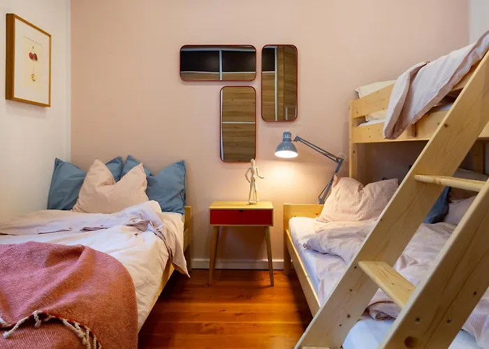Evergreen - Design & Spacious Old Town With Ac, 1,5 Bath, Family-friendly ブラチスラヴァ